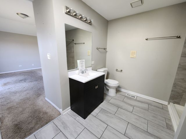 5244 Bentgrass Avenue, Richton Park, IL 60471