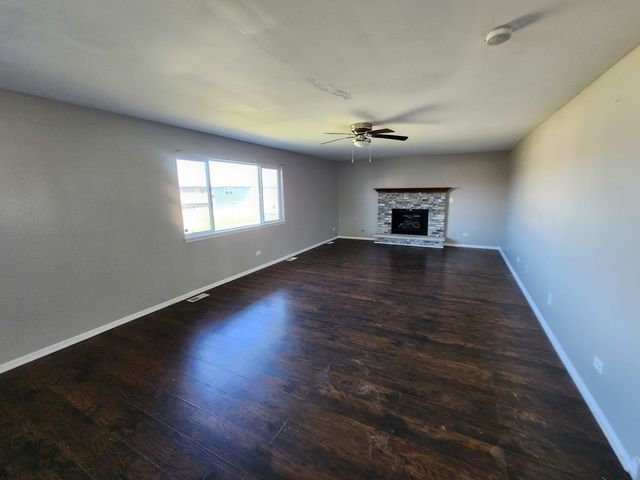 5244 Bentgrass Avenue, Richton Park, IL 60471