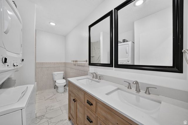 220 E GREENWOOD AVE, Midvale, UT 84047
