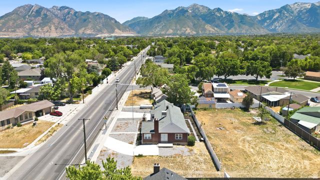220 E GREENWOOD AVE, Midvale, UT 84047