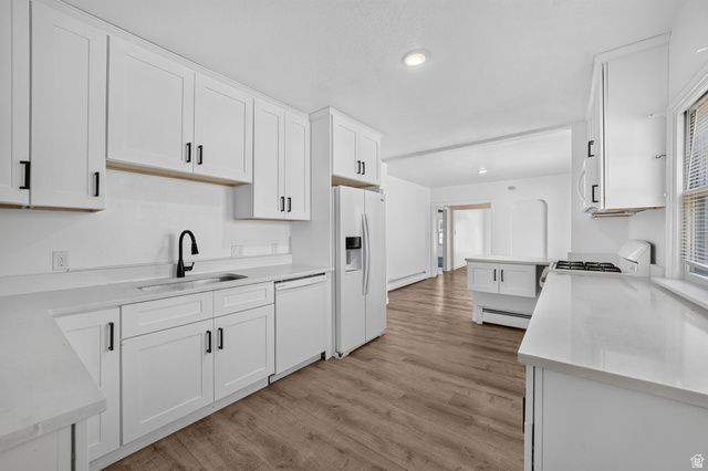220 E GREENWOOD AVE, Midvale, UT 84047