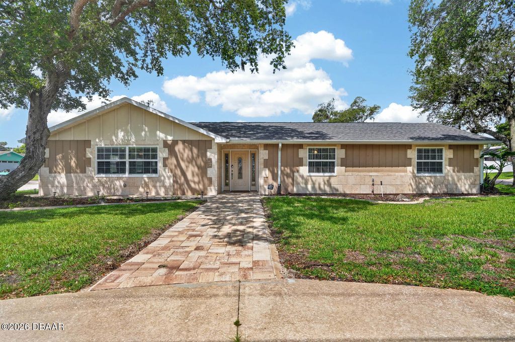 772 N Beach Street, Ormond Beach, FL 32174