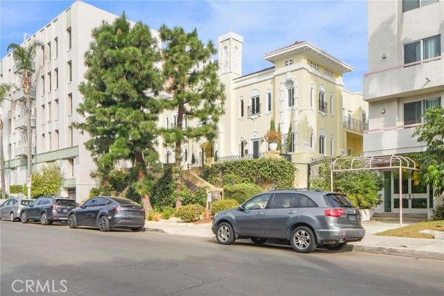 320 S Kingsley, Los Angeles, CA 90020