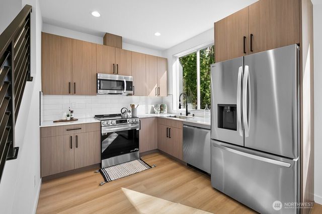 1806 B 28th Avenue S, Seattle, WA 98144