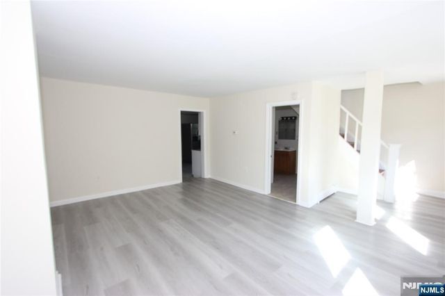 181 Midland Avenue 2, Paramus, NJ 07652
