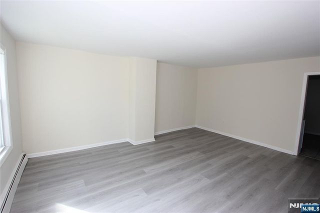 181 Midland Avenue 2, Paramus, NJ 07652