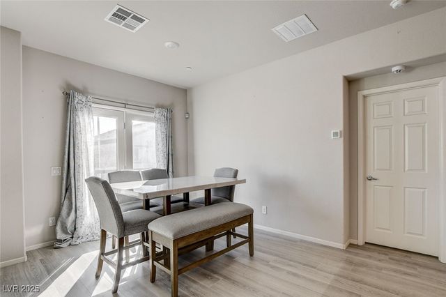 4660 Ridgeley Avenue 101, North Las Vegas, NV 89084