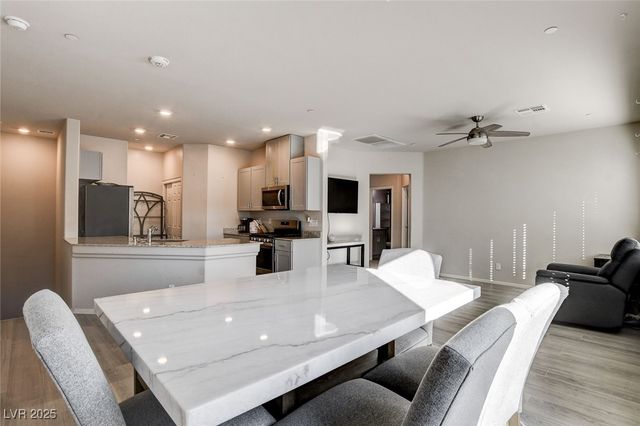 4660 Ridgeley Avenue 101, North Las Vegas, NV 89084