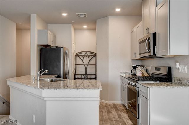 4660 Ridgeley Avenue 101, North Las Vegas, NV 89084