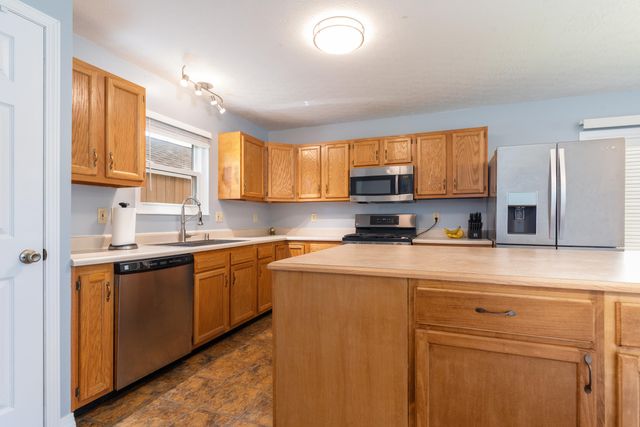 3202 Campaign Drive, Hebron, KY 41048