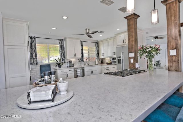 8432 E TURNEY Avenue, Scottsdale, AZ 85251