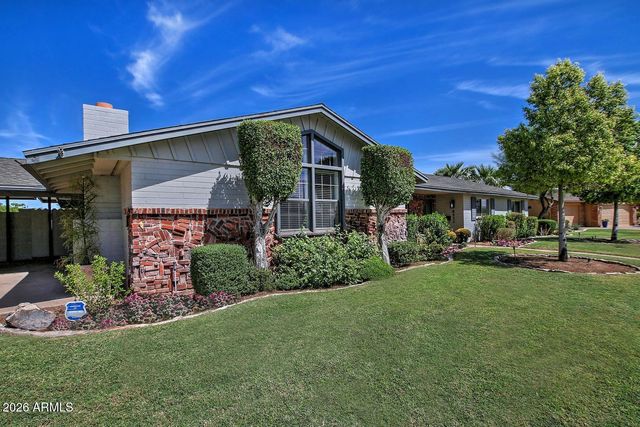 8432 E TURNEY Avenue, Scottsdale, AZ 85251
