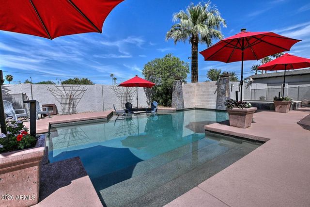 8432 E TURNEY Avenue, Scottsdale, AZ 85251