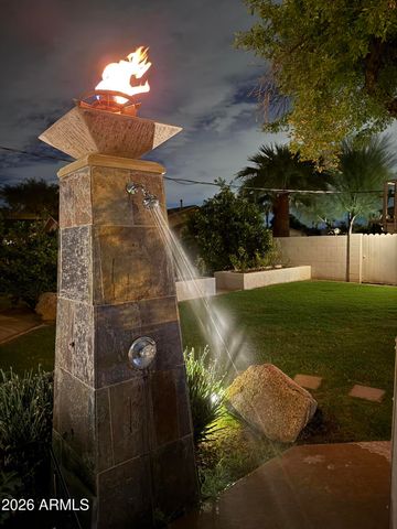 8432 E TURNEY Avenue, Scottsdale, AZ 85251