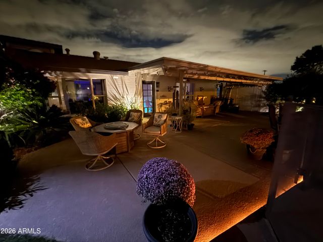 8432 E TURNEY Avenue, Scottsdale, AZ 85251
