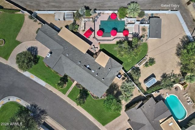 8432 E TURNEY Avenue, Scottsdale, AZ 85251