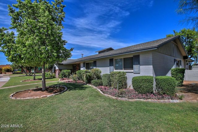 8432 E TURNEY Avenue, Scottsdale, AZ 85251