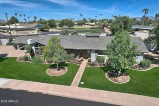 8432 E TURNEY Avenue, Scottsdale, AZ 85251