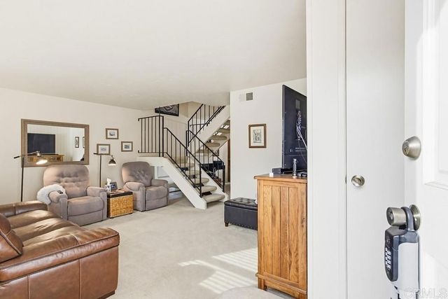 7861 Rancho Fanita Drive B, Santee, CA 92071