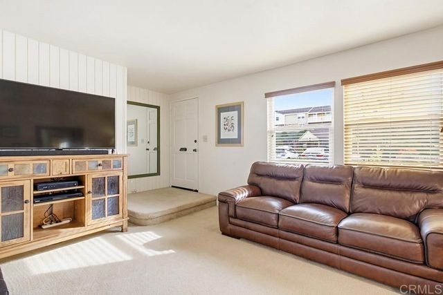 7861 Rancho Fanita Drive B, Santee, CA 92071