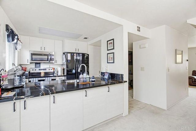 7861 Rancho Fanita Drive B, Santee, CA 92071