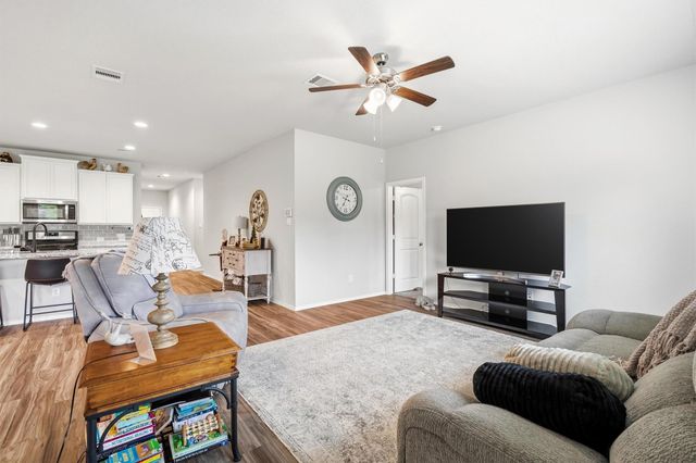 2219 Silver Dove Lane, Conroe, TX 77301