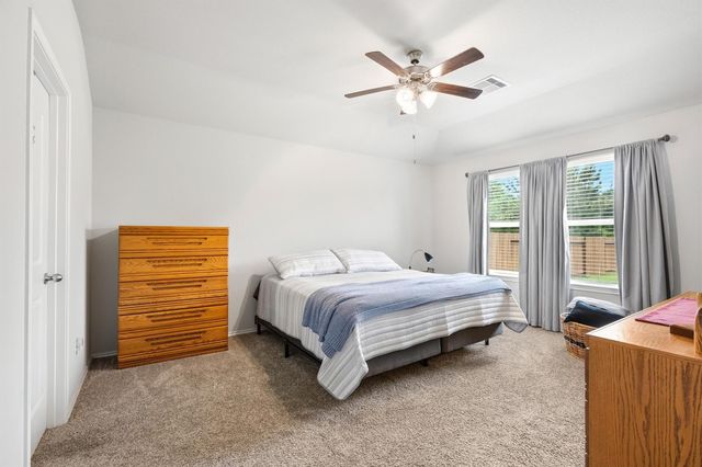 2219 Silver Dove Lane, Conroe, TX 77301