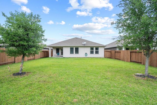 2219 Silver Dove Lane, Conroe, TX 77301