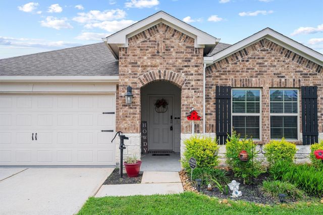 2219 Silver Dove Lane, Conroe, TX 77301