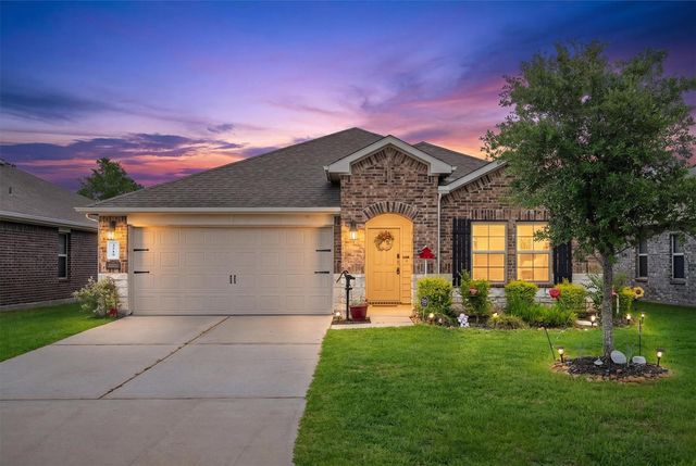 2219 Silver Dove Lane, Conroe, TX 77301