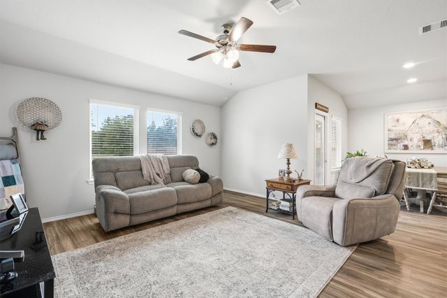 2219 Silver Dove Lane, Conroe, TX 77301