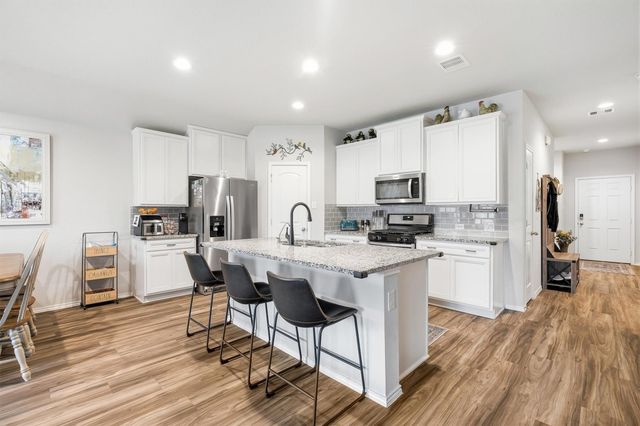 2219 Silver Dove Lane, Conroe, TX 77301