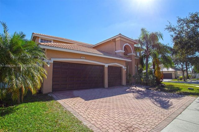 2023 NW 141st Ave, Pembroke Pines, FL 33028