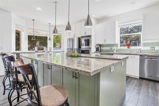 2023 NW 141st Ave, Pembroke Pines, FL 33028