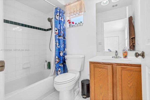 2023 NW 141st Ave, Pembroke Pines, FL 33028