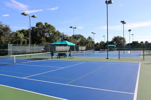 2023 NW 141st Ave, Pembroke Pines, FL 33028