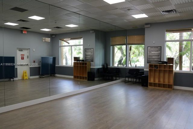 2023 NW 141st Ave, Pembroke Pines, FL 33028