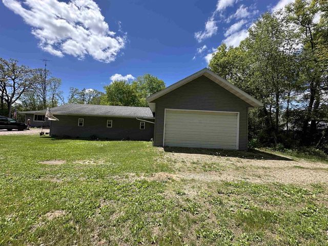 N3379 COUNTY ROAD V, Hancock, WI 54943