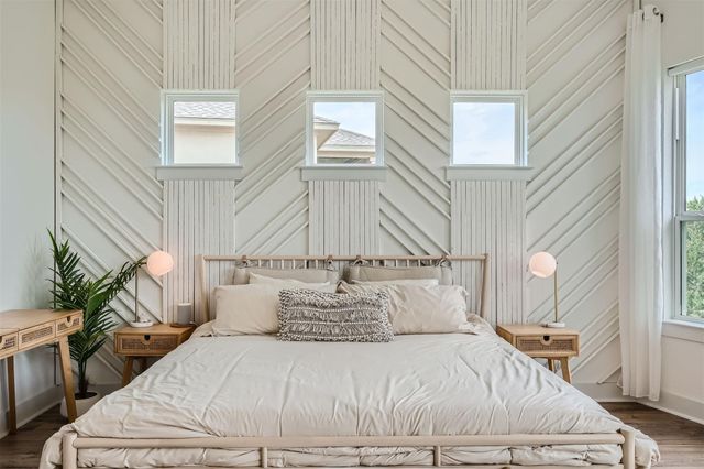 19444 Serenity LN, Lago Vista, TX 78645