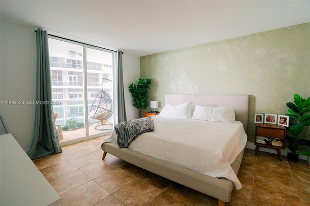 1800 N Bayshore Dr 1412, Miami, FL 33132