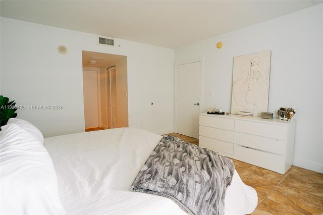 1800 N Bayshore Dr 1412, Miami, FL 33132