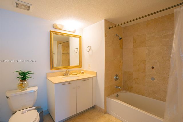 1800 N Bayshore Dr 1412, Miami, FL 33132