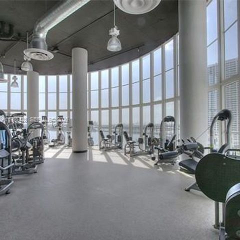 1800 N Bayshore Dr 1412, Miami, FL 33132