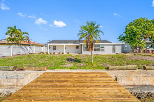 7930 CAUSEWAY BOULEVARD S, St Petersburg, FL 33707