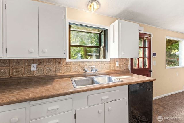 10311 SW 228th Street, Vashon, WA 98070