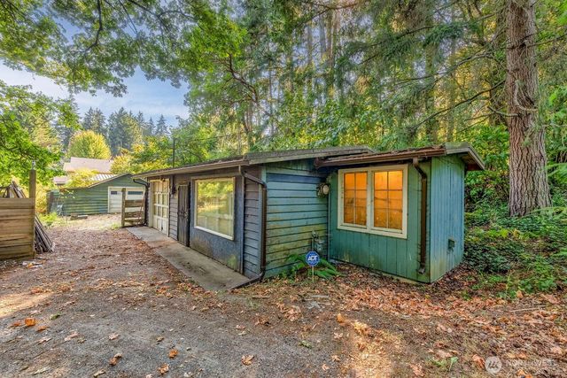 10311 SW 228th Street, Vashon, WA 98070