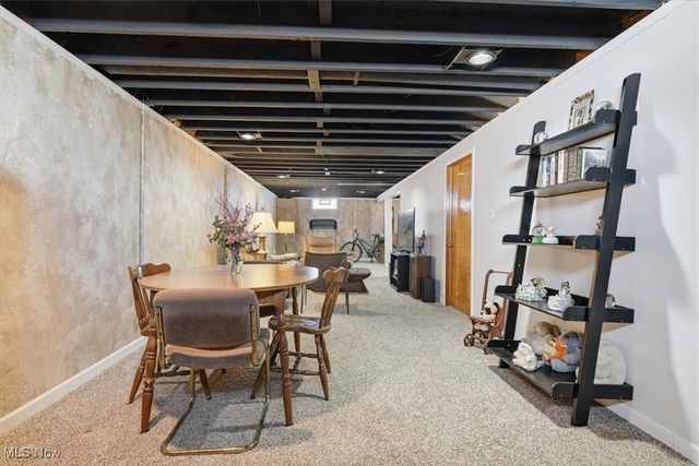 1863 Harding Avenue, Akron, OH 44312