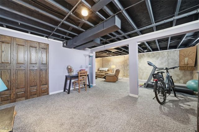 1863 Harding Avenue, Akron, OH 44312