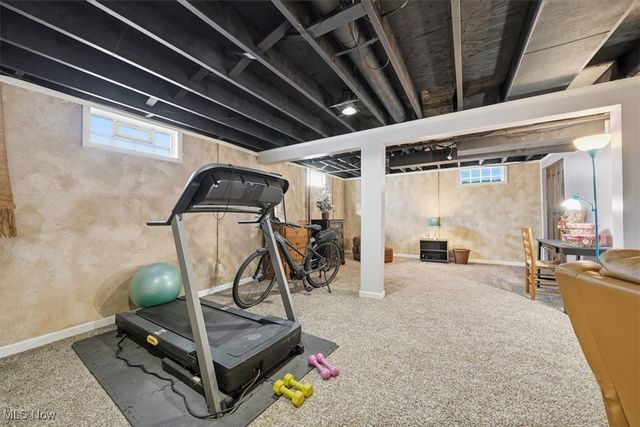 1863 Harding Avenue, Akron, OH 44312