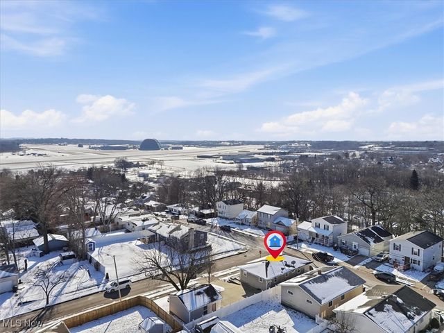 1863 Harding Avenue, Akron, OH 44312